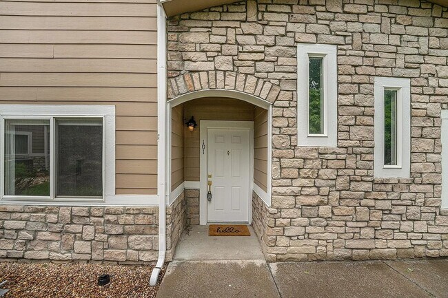 Building Photo - 2927 W 119th Ave