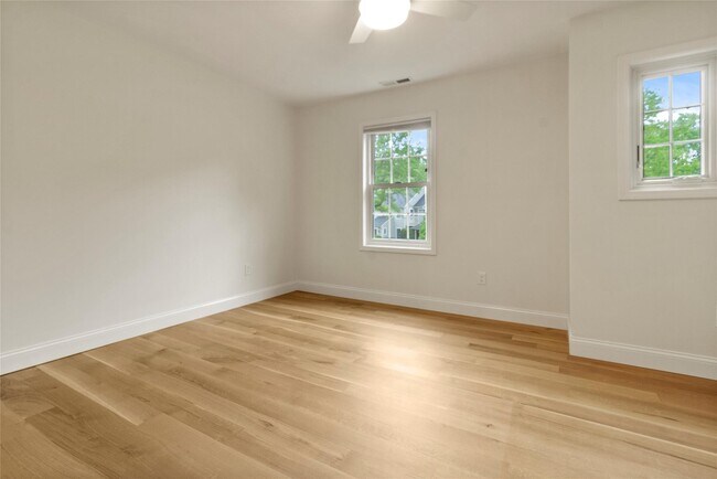 Building Photo - 3303 Morgan Dr