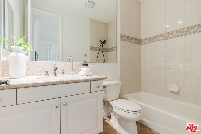 Building Photo - 4131 Prado De Los Caballos