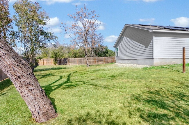 Building Photo - "Charming 3-Bedroom, 2-Bath Home Retreat with Solar Panels! 10% off for active service members!"