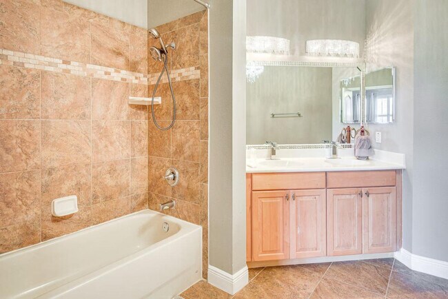 Building Photo - 25 Riverview Bend N