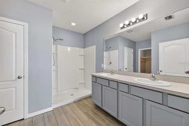 Building Photo - 4042 Wayfarer Wy