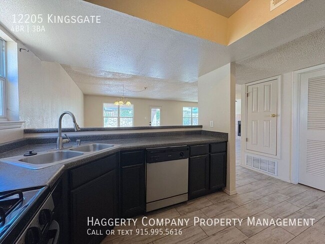 Building Photo - 12205 Kingsgate-