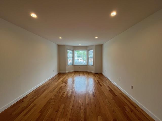 Building Photo - 45 Linwood Rd N