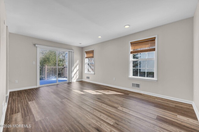 Building Photo - 86 Heron Ct