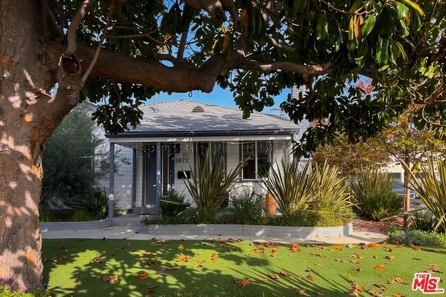 Building Photo - 3872 Bentley Ave