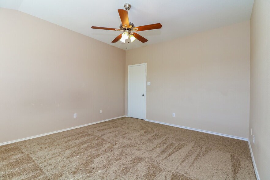 Building Photo - 7307 Fossil Creek Dr