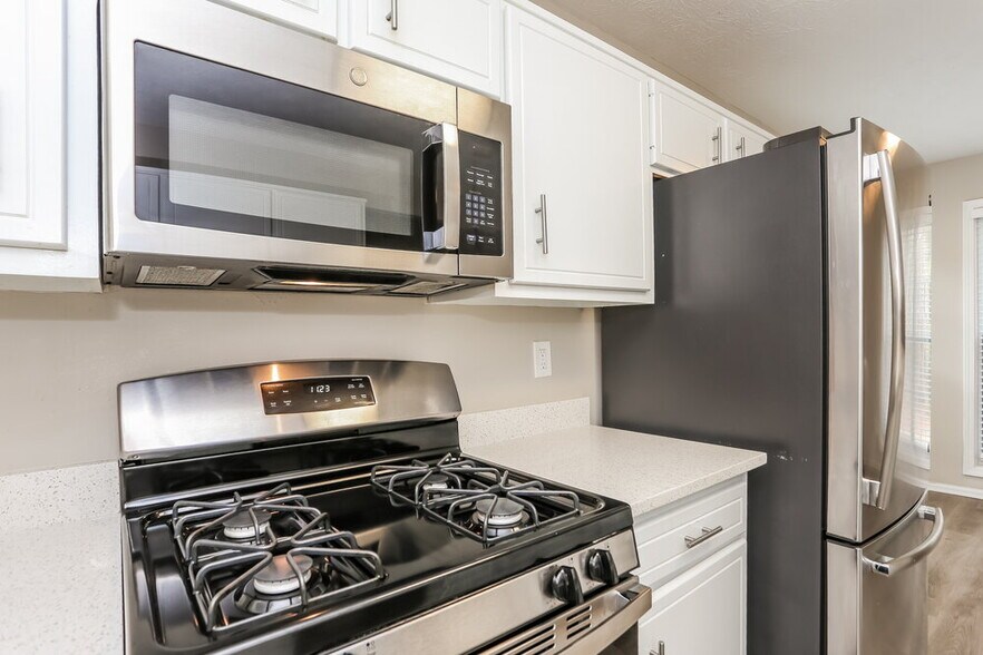 Building Photo - 12063 Harbour Town Pkwy