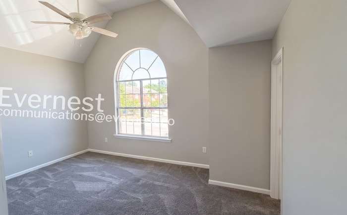 Building Photo - 128 Rocky Ridge Dr