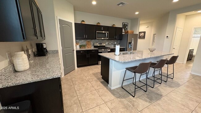 Building Photo - 30998 W Earll Dr