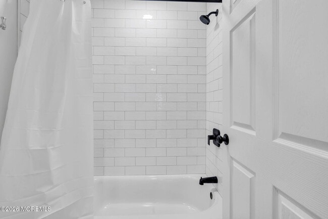 Building Photo - 18-7 Augusta Ct