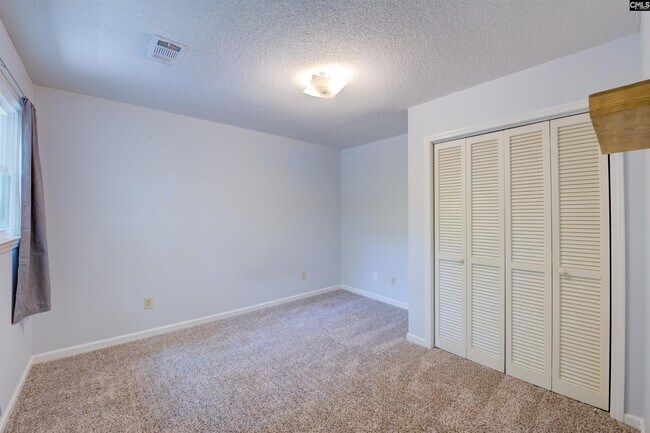 Building Photo - 106 Huntcliff Dr