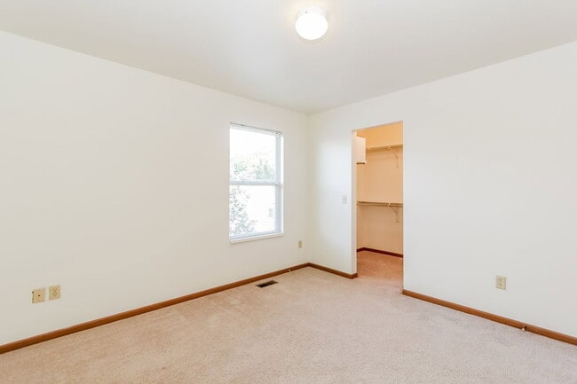 Building Photo - 4477 Lake Michigan Dr