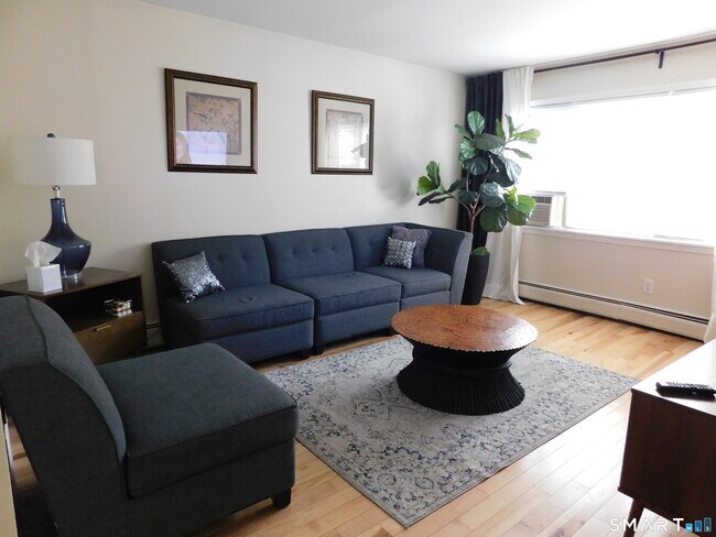 Building Photo - 26 Dayton Rd