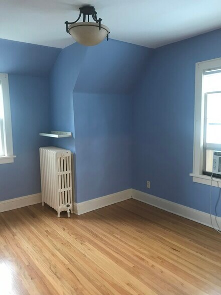 2nd Bedroom - 1347 W Highland Pkwy