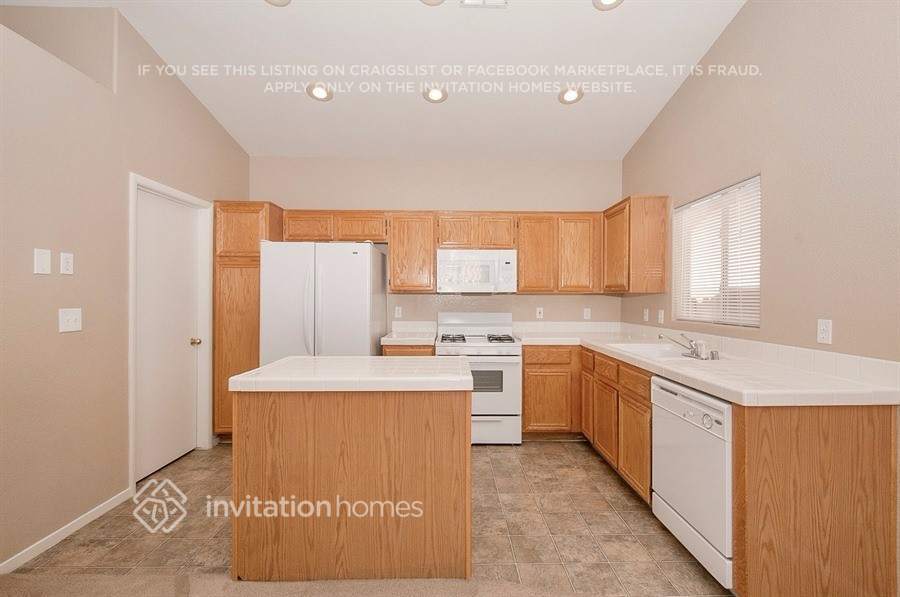 Building Photo - 1229 Autumn Ridge Cir