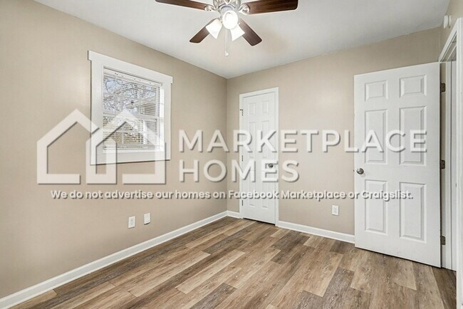 Building Photo - 703 Formwalt St SW