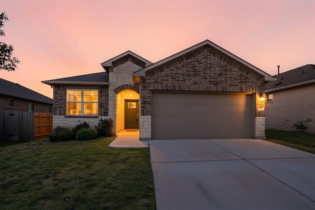 Building Photo - 909 Vogel Dr