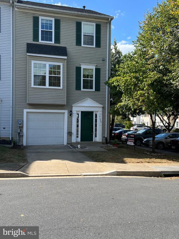 Building Photo - 7111 Oberlin Cir