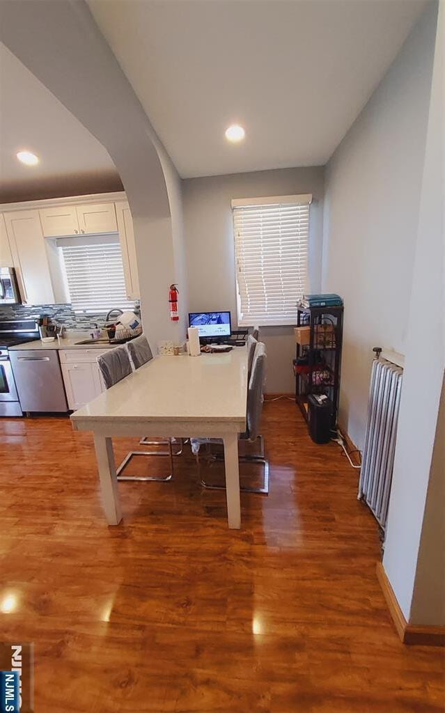 Building Photo - 613 3rd St