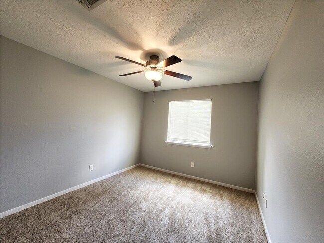 Building Photo - 14614 Cypress Valley Dr