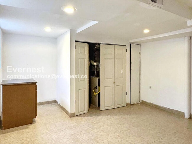 Building Photo - 5215 Muth Ave