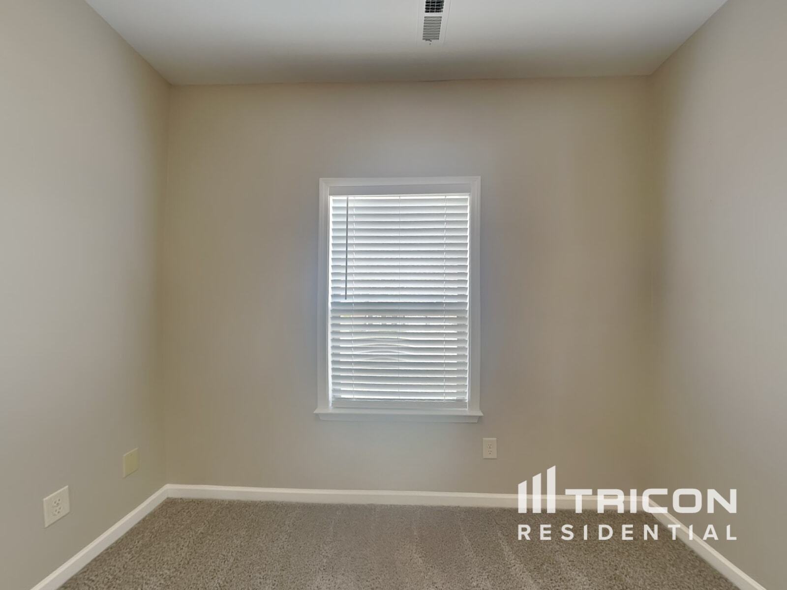 Building Photo - 1430 Raven Rd