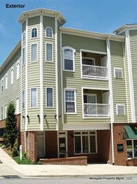 Building Photo - AVAILABLE NOW- 1-Bed/1-bath in Lenox Village