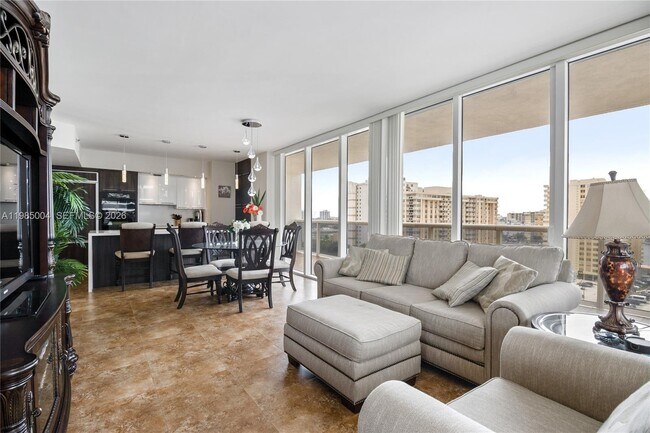 Building Photo - 1830 S Ocean Dr