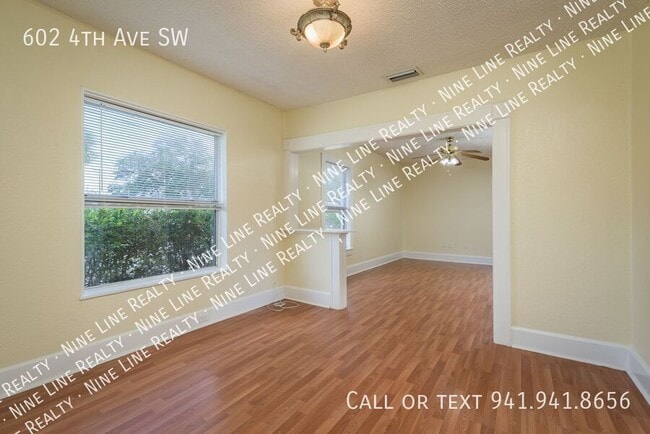 Building Photo - 602 4th Ave SW