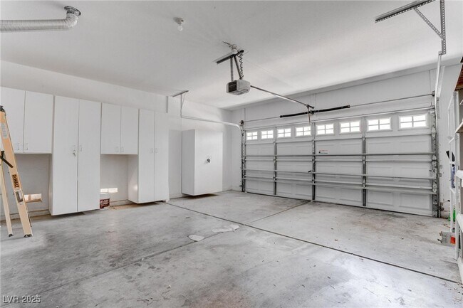 Building Photo - 8312 Moapa Water St