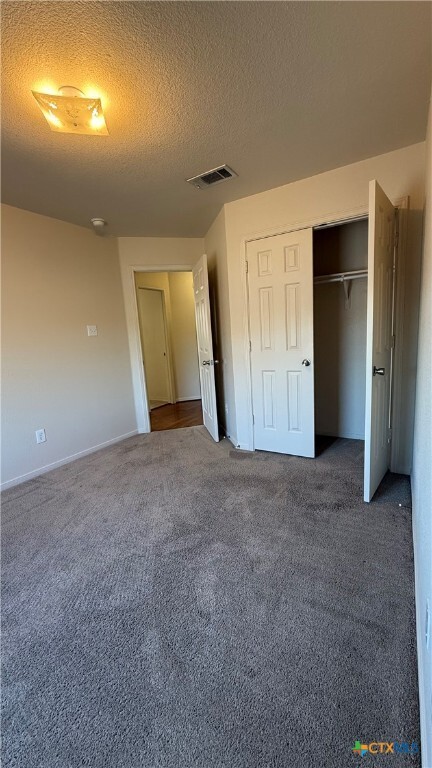 Building Photo - 2400 Price Dr