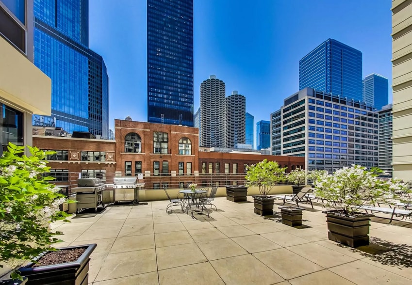 Building Photo - 440 N Wabash Ave