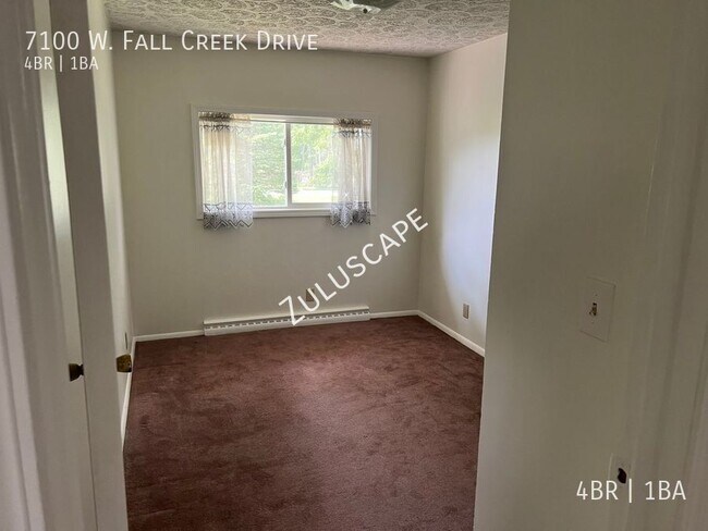 Building Photo - 7100 W Fall Creek Dr