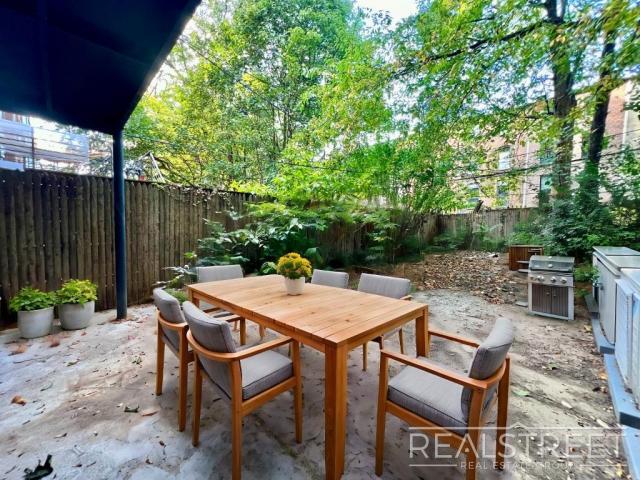 Building Photo - 2 bedroom in BROOKLYN NY 11221