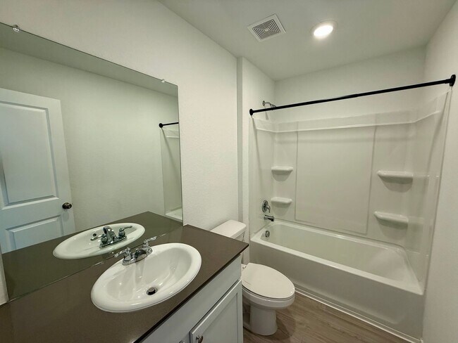 Building Photo - 6679 Cibolo Springs