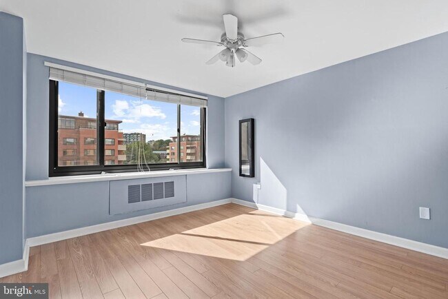 Building Photo - 1021 Arlington Blvd