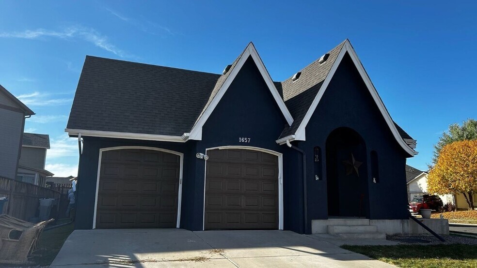 Building Photo - 1657 Dyer Loop