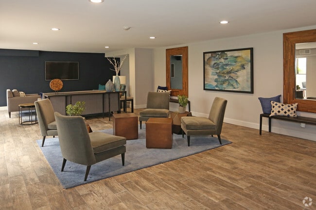 Interior Photo - Governor Sproul