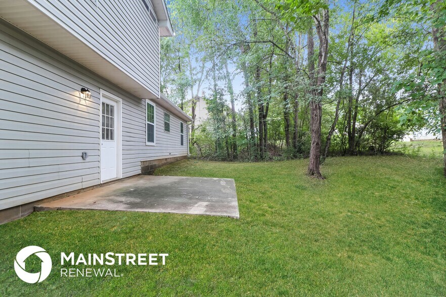 Building Photo - 770 Stonebridge Crescent