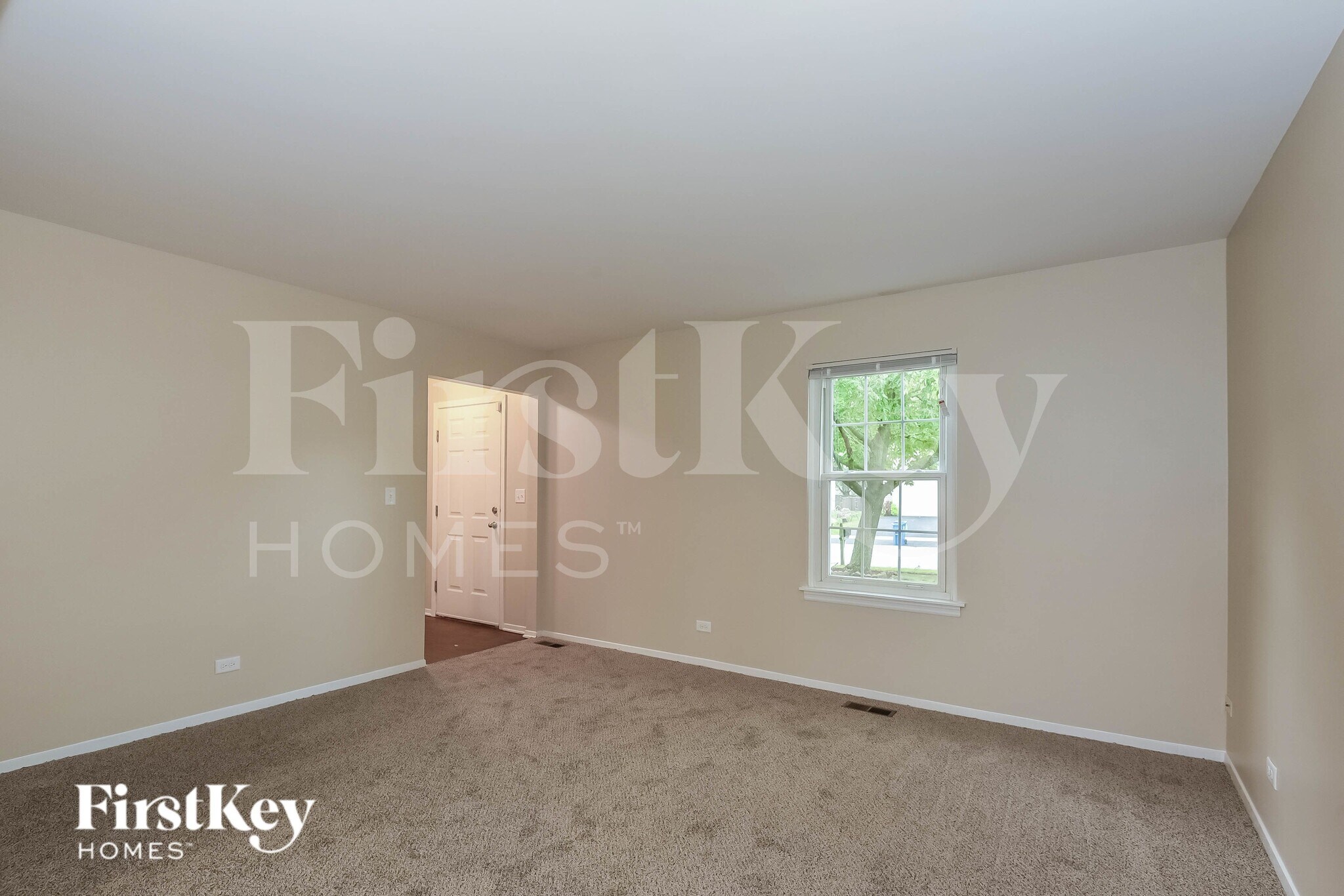 Building Photo - 990 Chelsea Ln