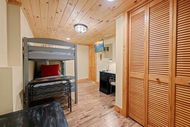 Building Photo - 49 Dandelion Ln