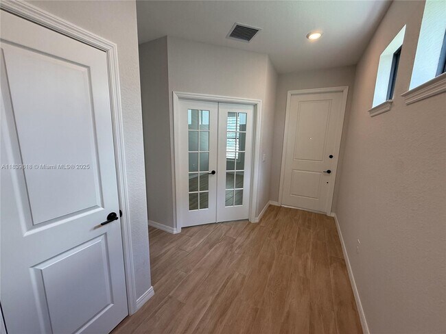 Building Photo - 8112 NW 78th St