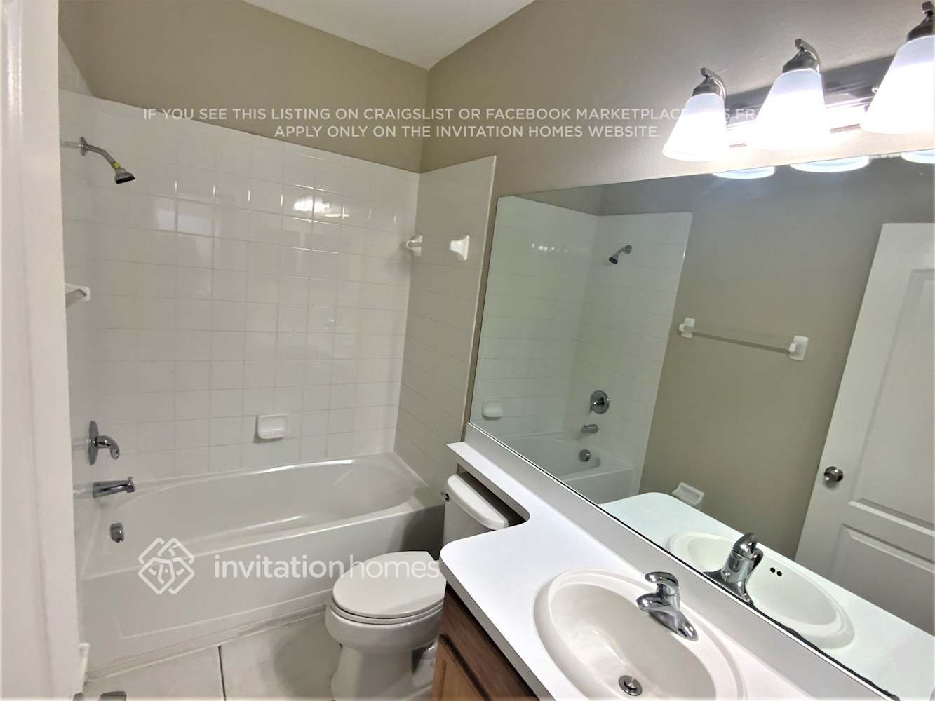 Building Photo - 710 Cristelle Jean Dr