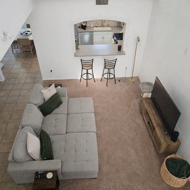 Building Photo - Golf Course Rental Property!