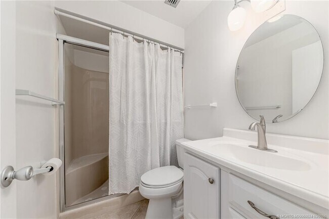 Building Photo - 1225 NW 21st St