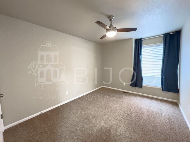 Building Photo - 9647 Carnival Ln