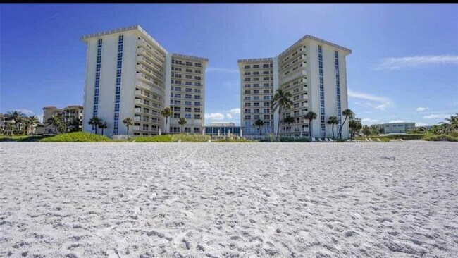 Building Photo - 2295 Gulf of Mexico Dr