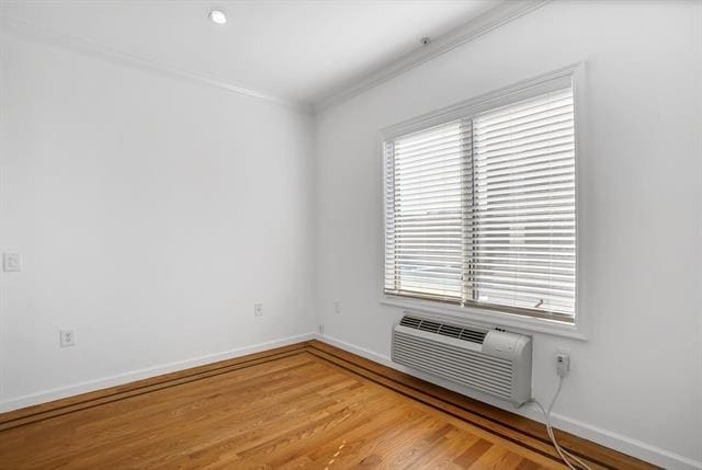 Building Photo - 528 52nd St