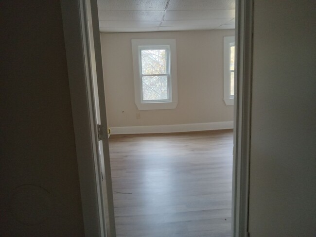 Building Photo - Cozy 2 Bedroom Home FOR RENT in Millville ...